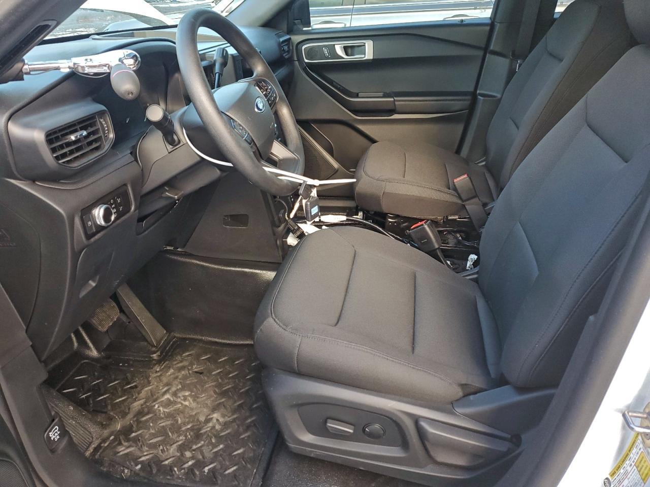 2023 Ford Explorer Police Interceptor - Image 7