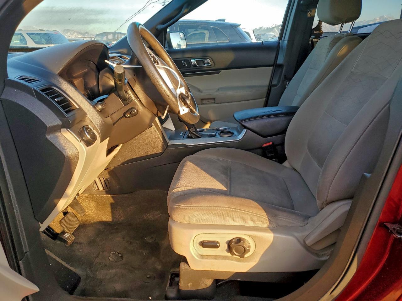 2014 Ford Explorer - Фото 7
