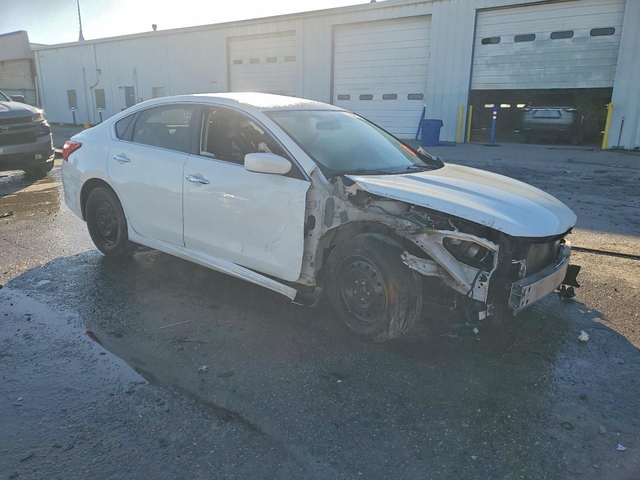 2016 Nissan Altima 2.5 S - Фото 4
