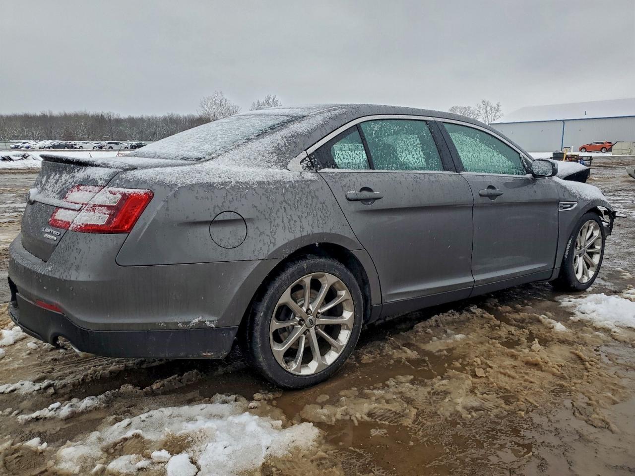 2013 Ford Taurus Limited - Image 3
