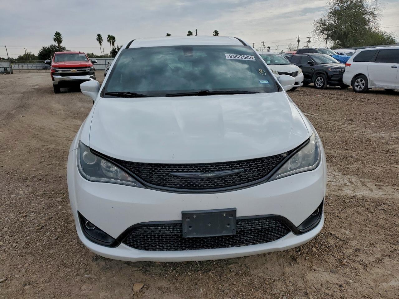 2020 Chrysler Pacifica Touring - Image 5
