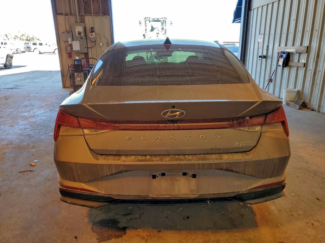 2023 Hyundai Elantra Limited - Фото 6