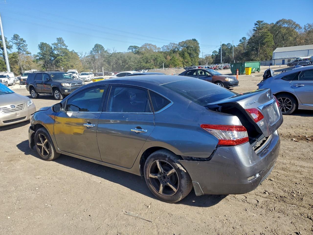 2015 Niss Sentra S - Фото 3