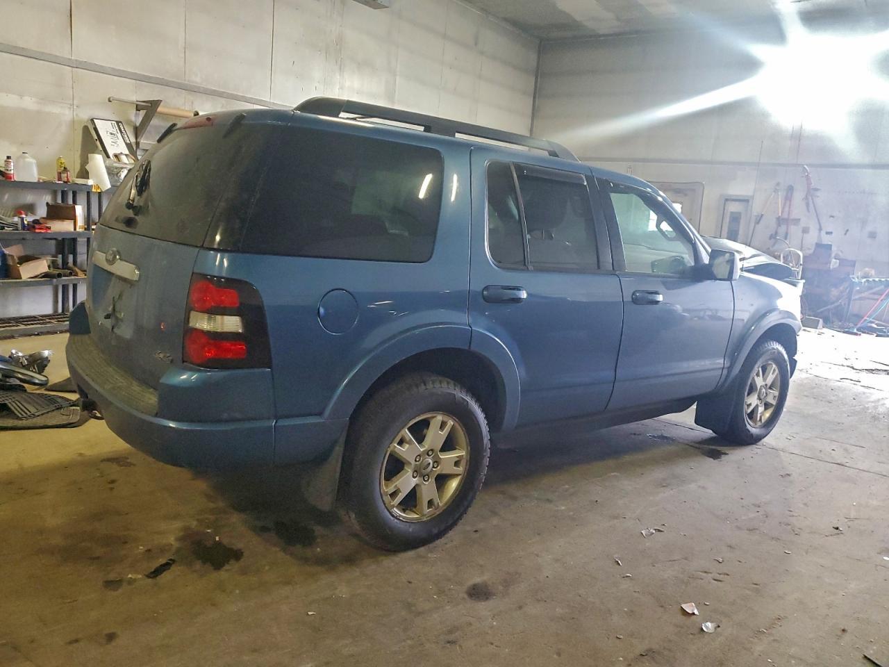 2009 Ford Explorer Xlt - Фото 3