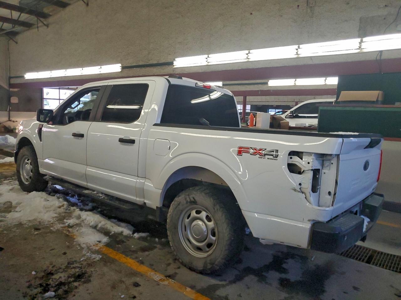 2023 Ford F150 Supercrew - Фото 2