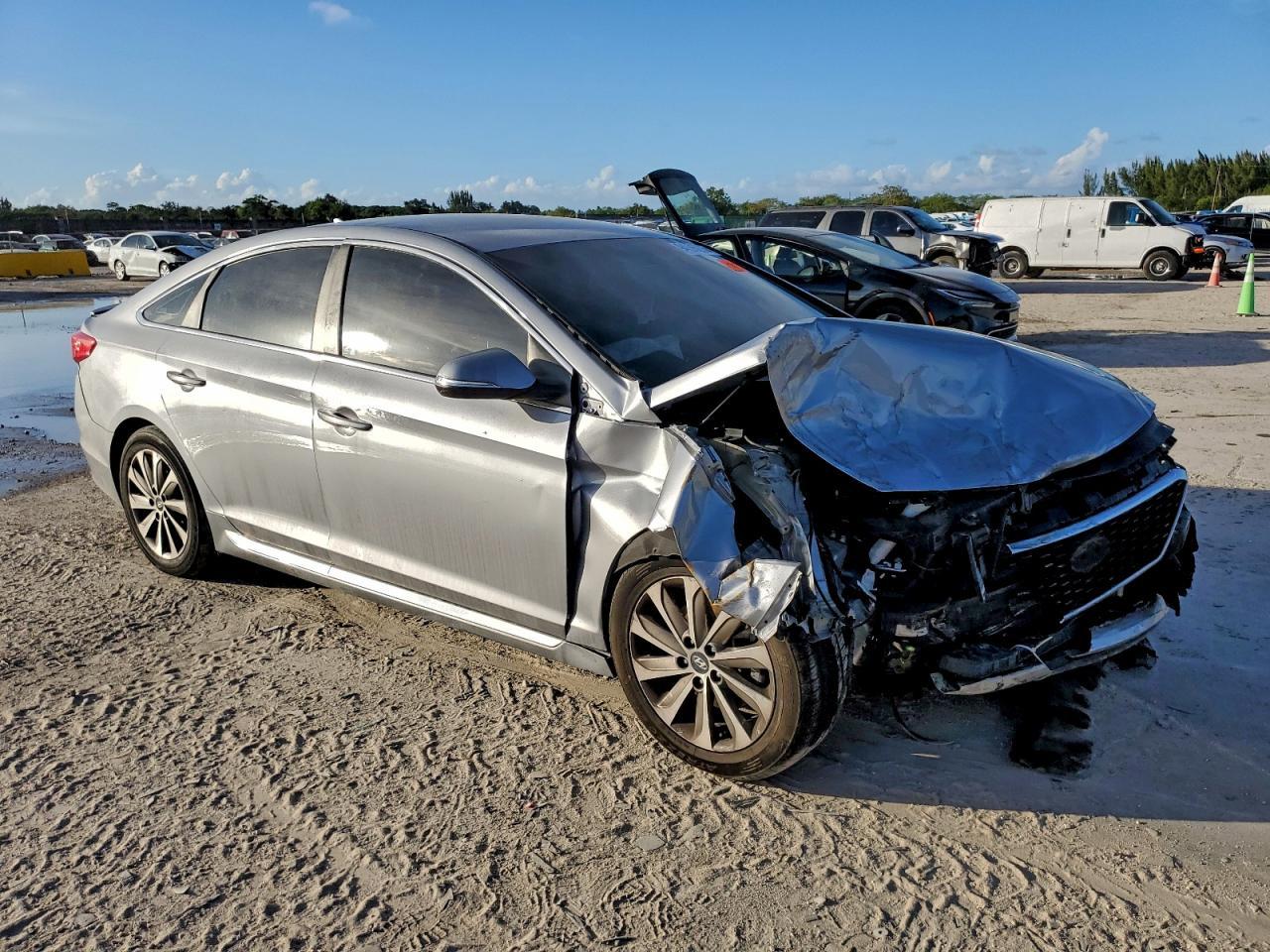 2017 Hyundai Sonata Sport - Image 4