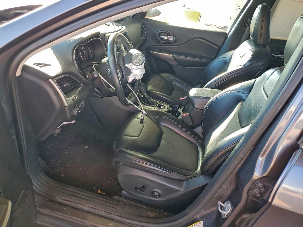 2019 Jeep Cherokee Latitude Plus - Фото 7