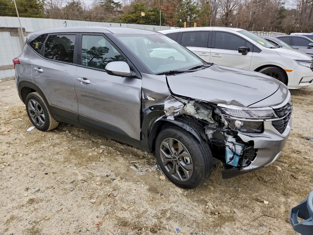 2025 Kia Seltos Lx - Фото 4