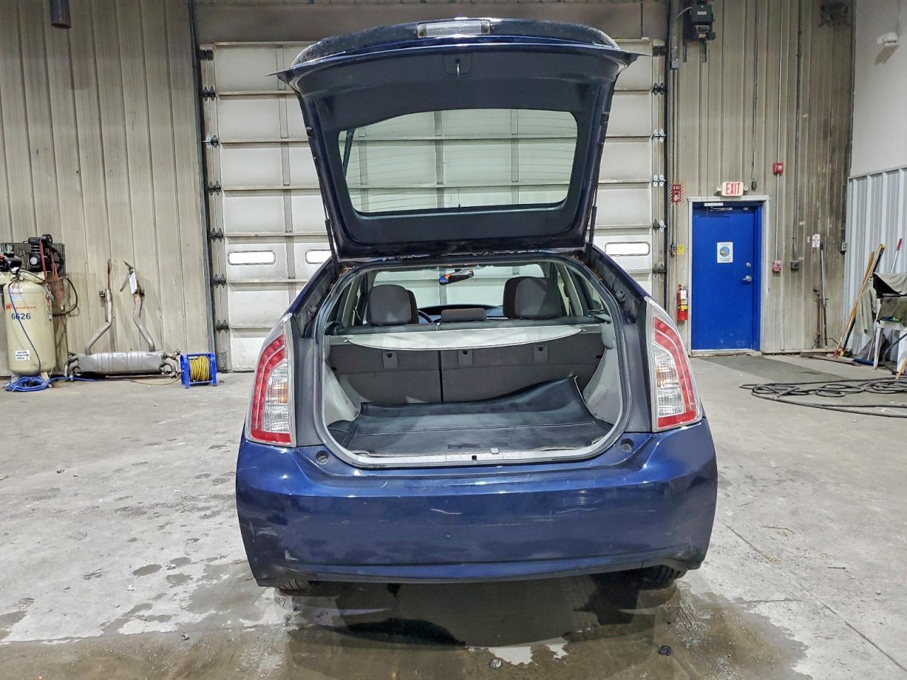 2012 Toyota Prius Two - Image 6