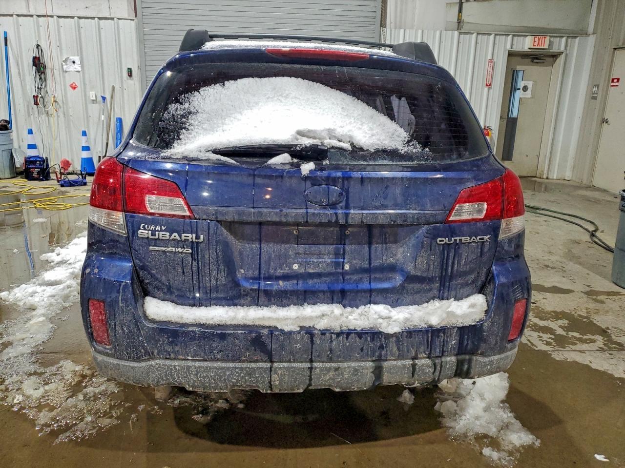 2011 Subaru Outback 2.5I - Фото 6