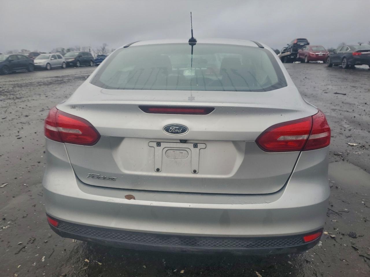 2017 Ford Focus S - Фото 6