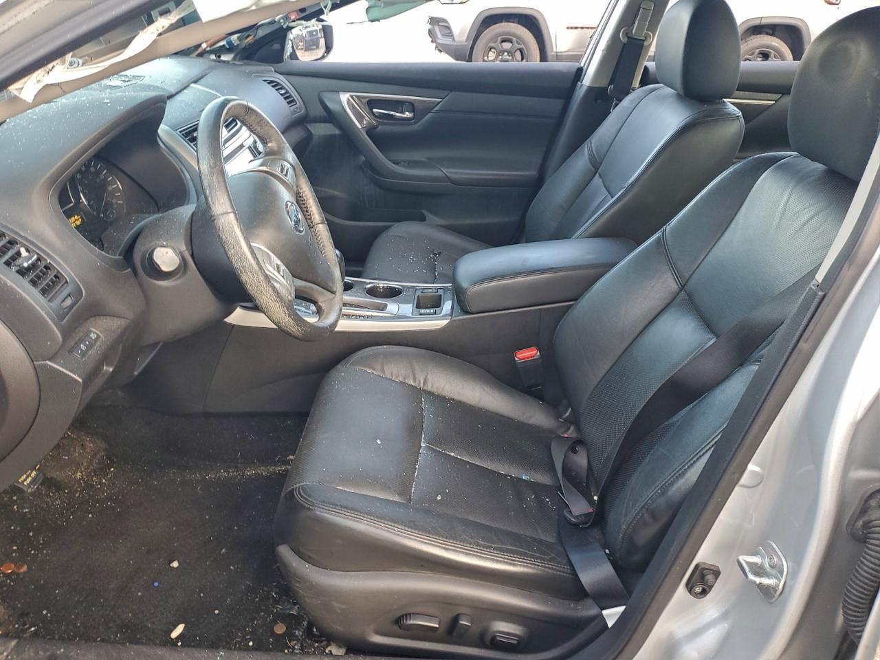 2015 Nissan Altima 2.5 - Image 7