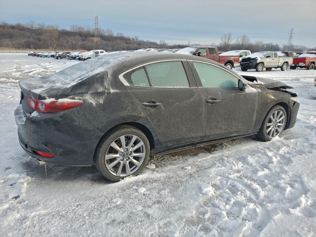 2025 Mazda 3 Preferred - Фото 3
