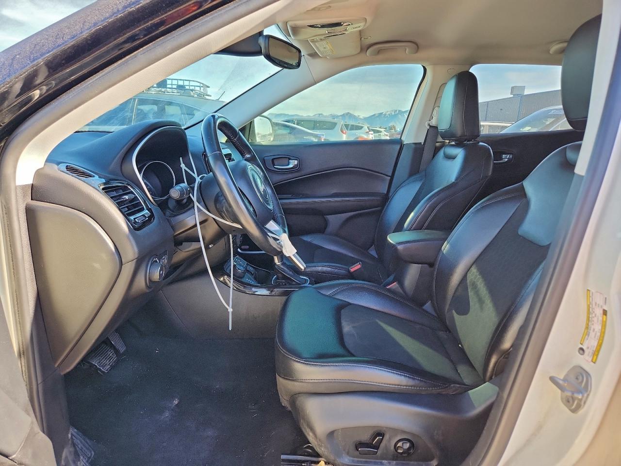 2018 Jeep Compass Latitude - Image 7