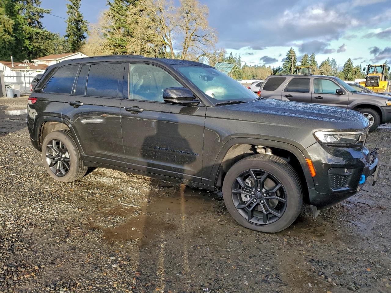 2024 Jeep Grand Cherokee Limited 4Xe - Image 4