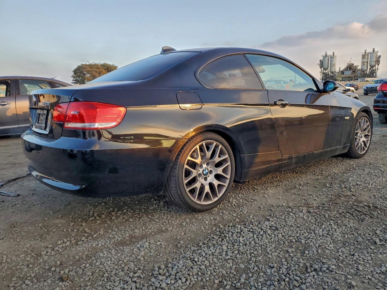 2009 BMW 328 I - Фото 3