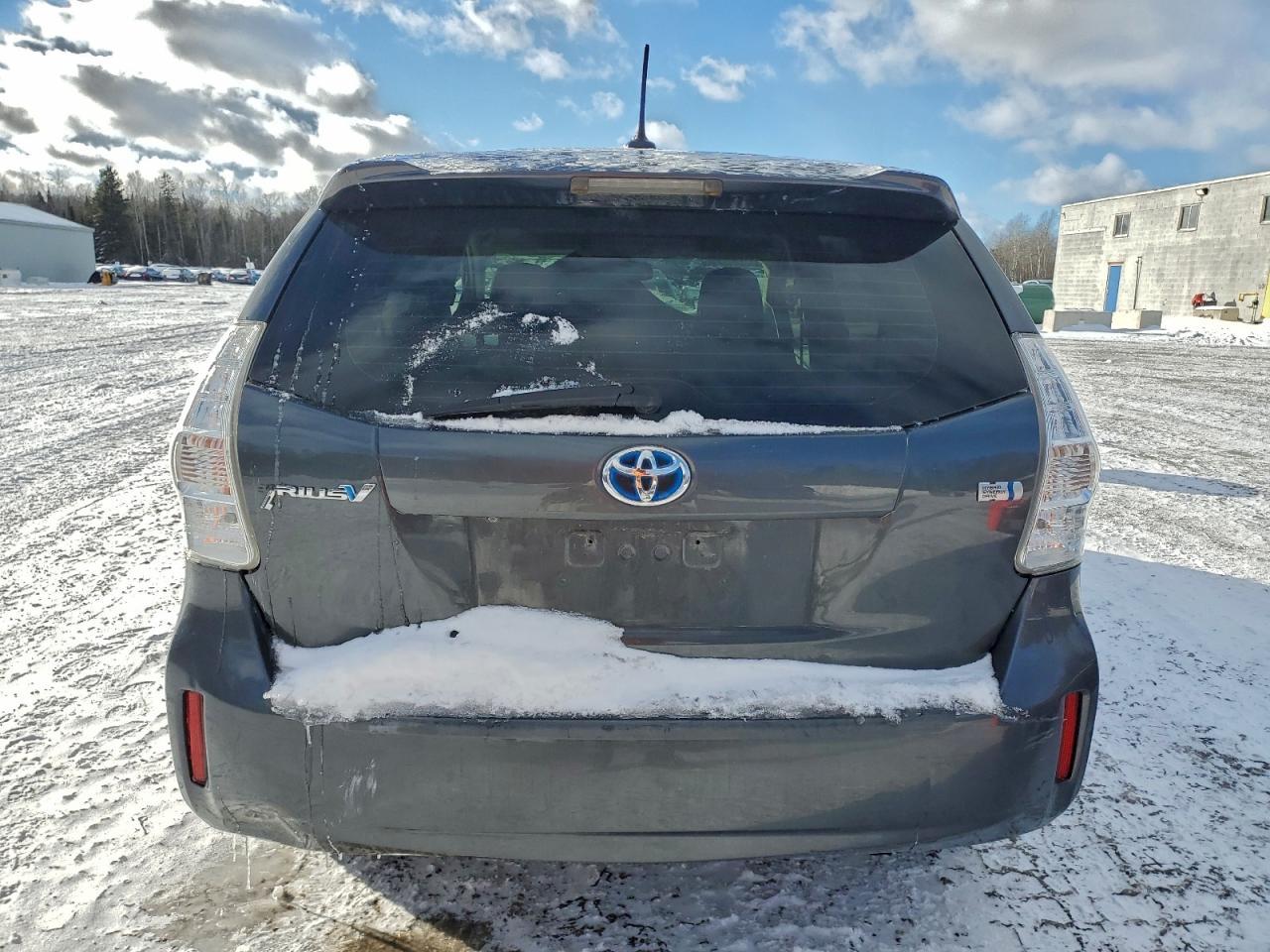 2012 Toyota Prius V - Фото 6