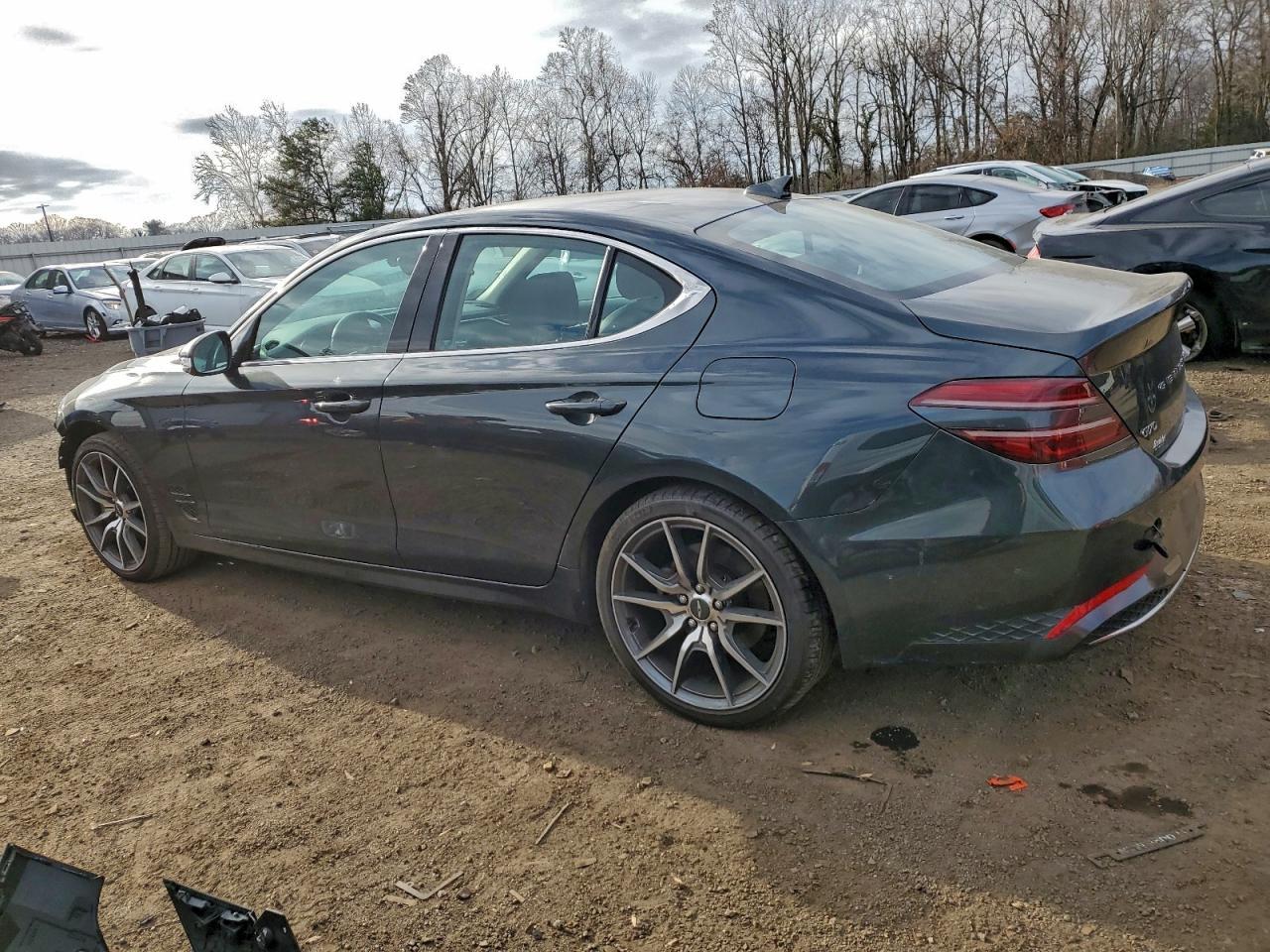2023 Genesis G70 Base - Фото 2
