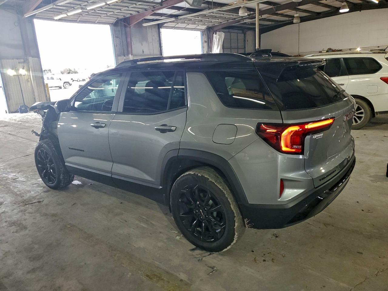 2026 GMC Terrain Elevation - Фото 2