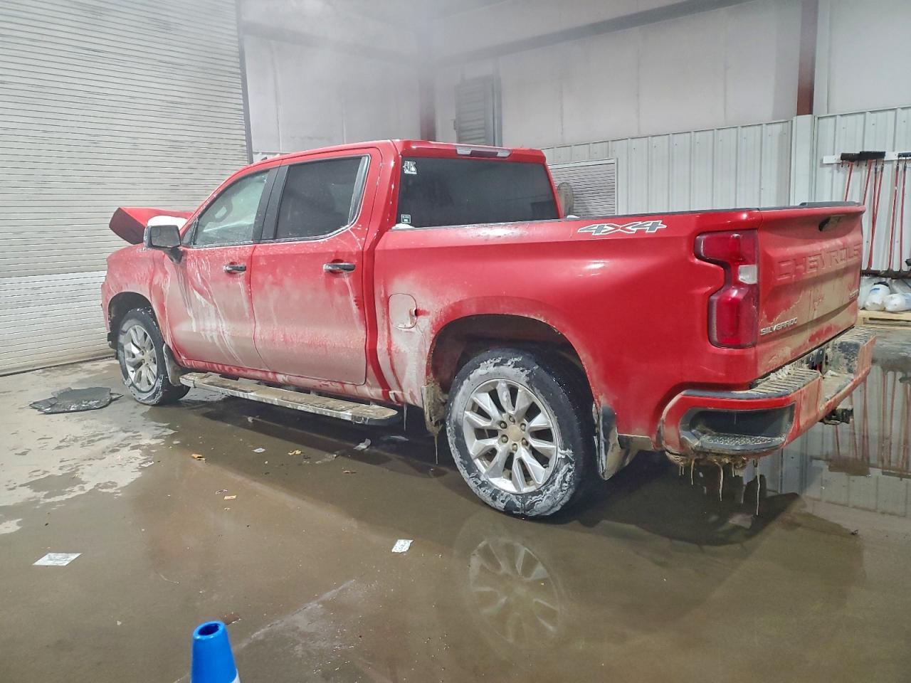 2019 Chevrolet Silverado K1500 Custom - Фото 2