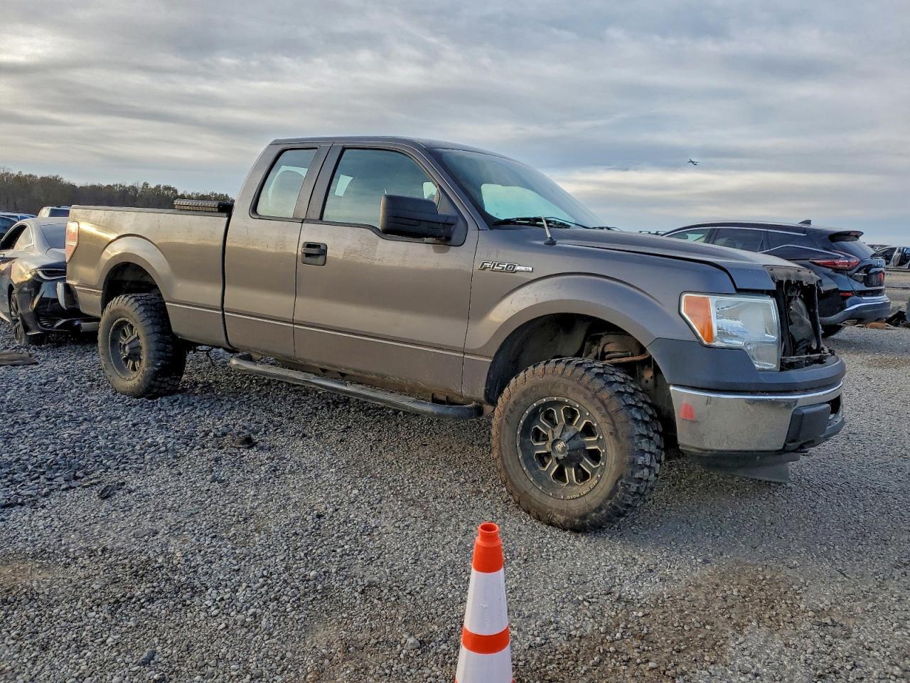 2012 Ford F150 Super Cab - Фото 4