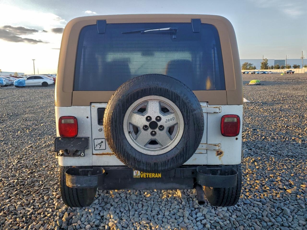 1988 Jeep Wrangler - Фото 6