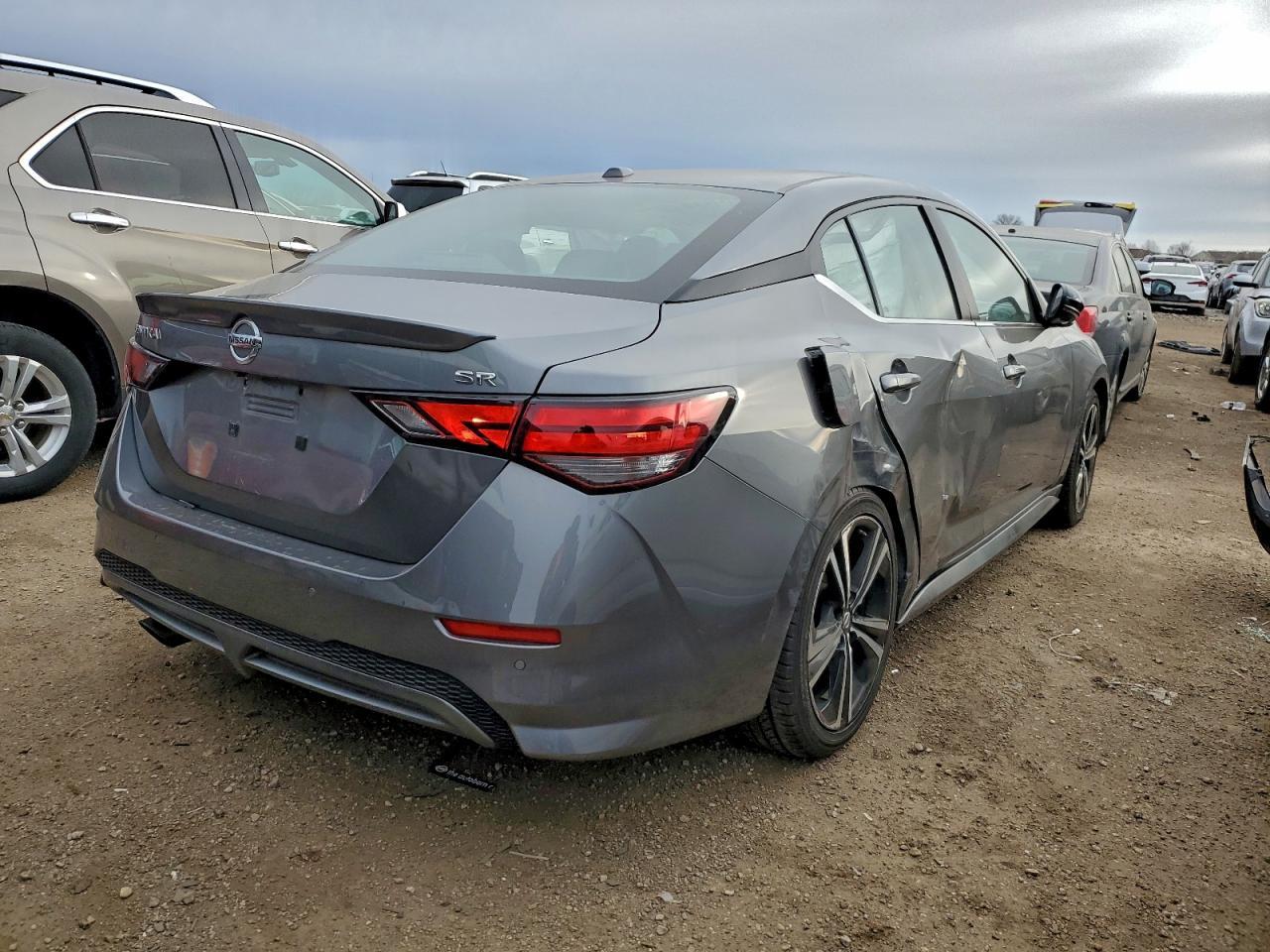 2020 Nissan Sentra Sr - Image 3