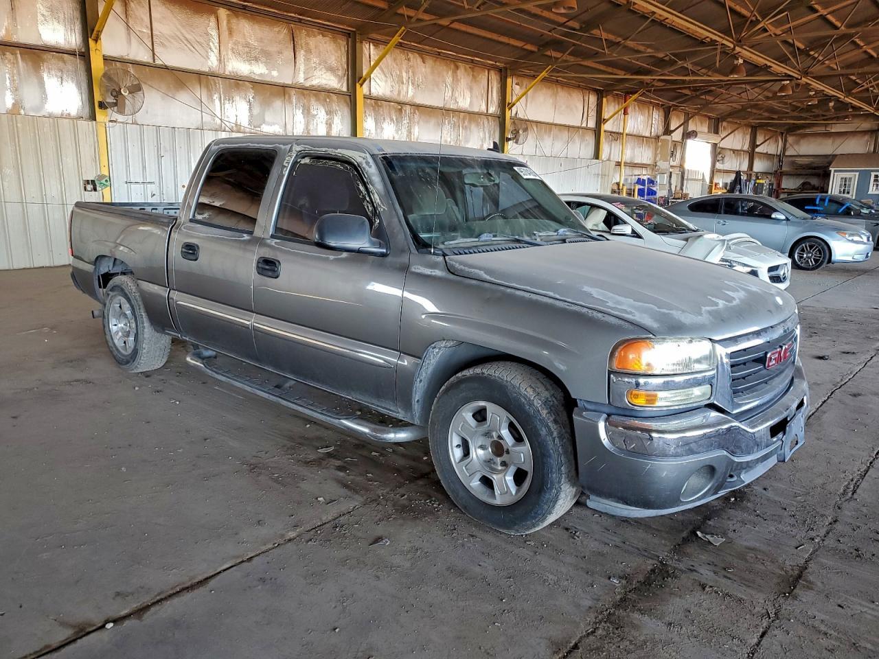 2006 GMC New Sierra C1500 - Фото 4