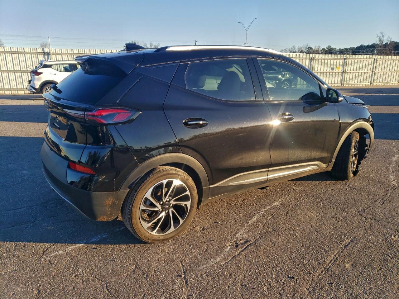 2023 Chevrolet Bolt Euv Premier - Image 3