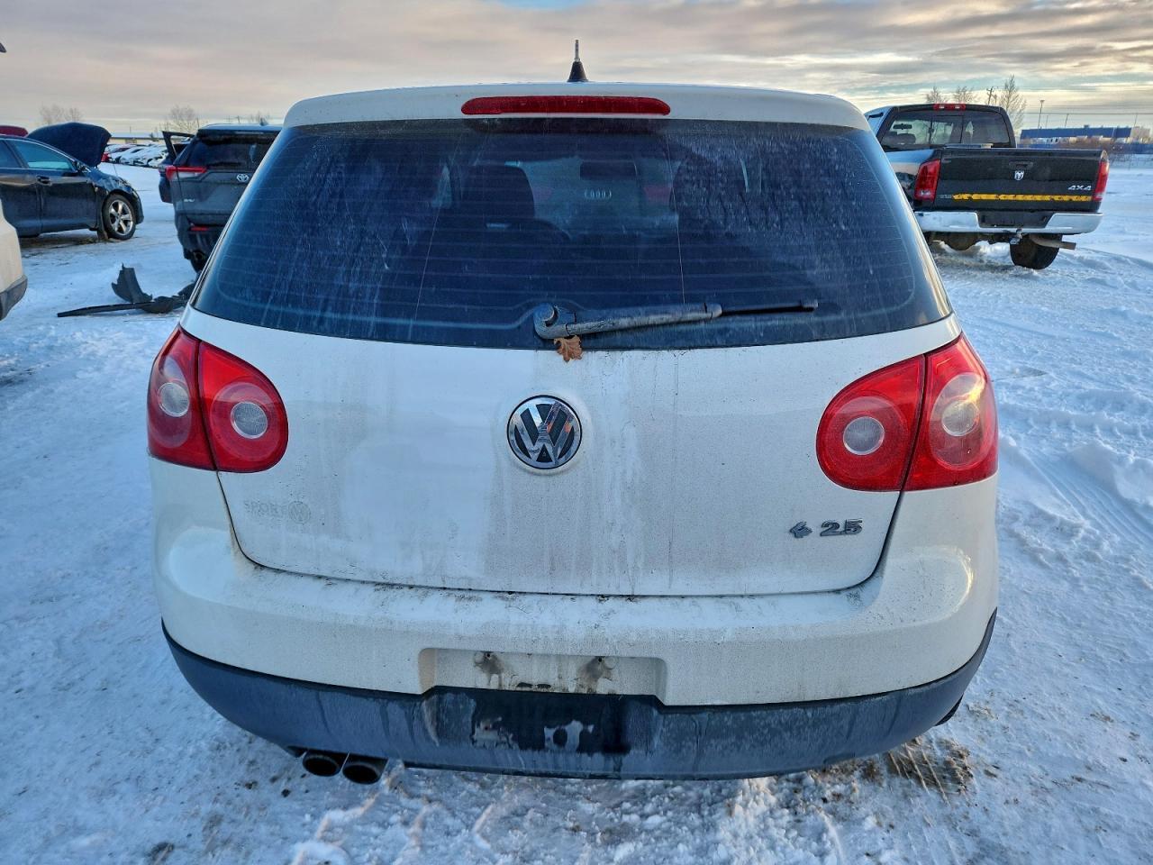 2008 Volkswagen Rabbit - Image 6