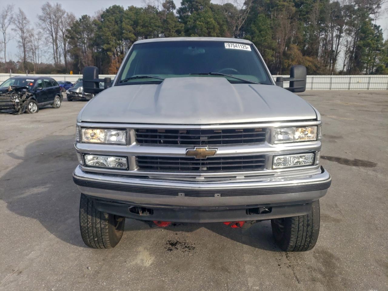 1997 Chevrolet Gmt-400 K1500 - Image 5