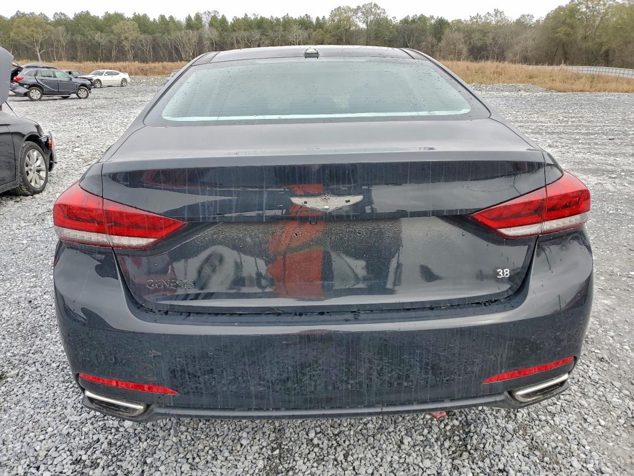 2015 Hyundai Genesis 3.8L - Фото 6