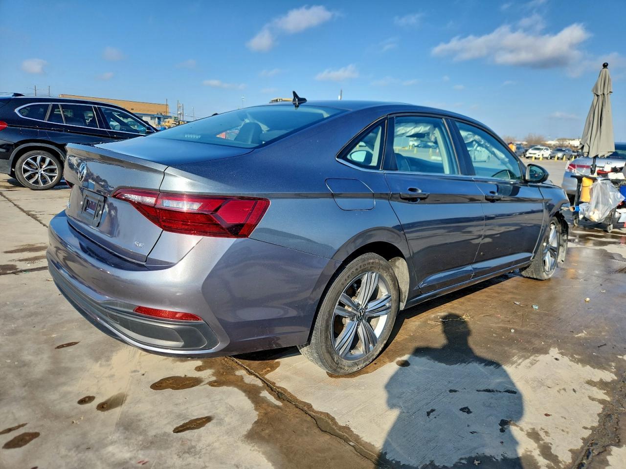 2024 Volkswagen Jetta 1.5T Se - Image 3