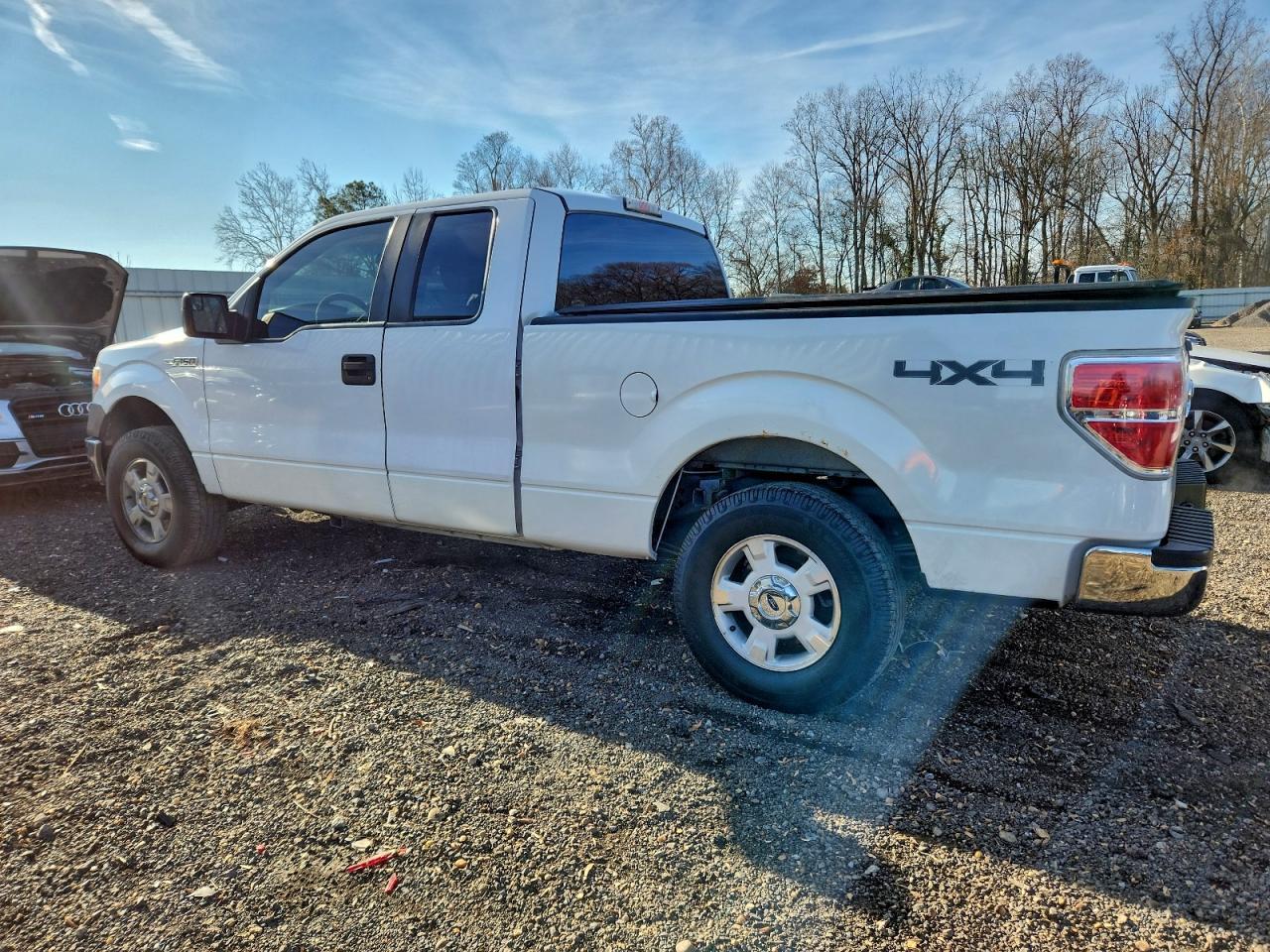 2014 Ford F150 Super Cab - Фото 2