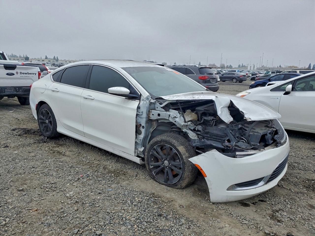 2016 Chrysler 200 Limited - Image 4