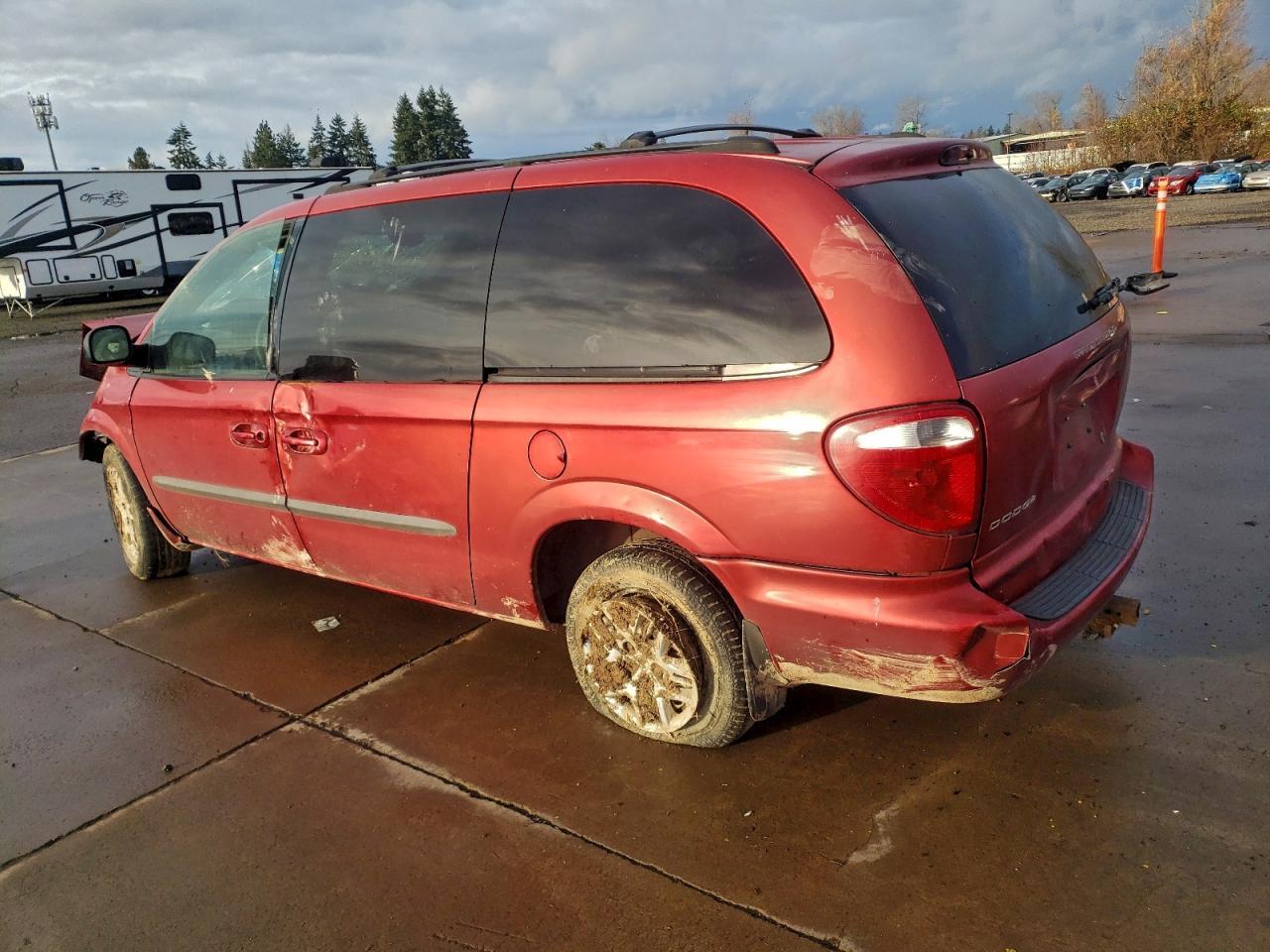 2003 Dodge Grand Caravan Sport - Image 2