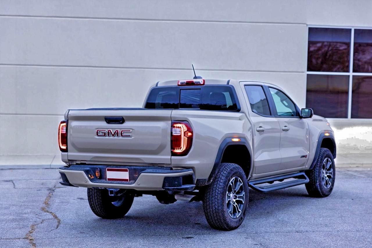 2024 GMC Canyon At4 - Фото 4