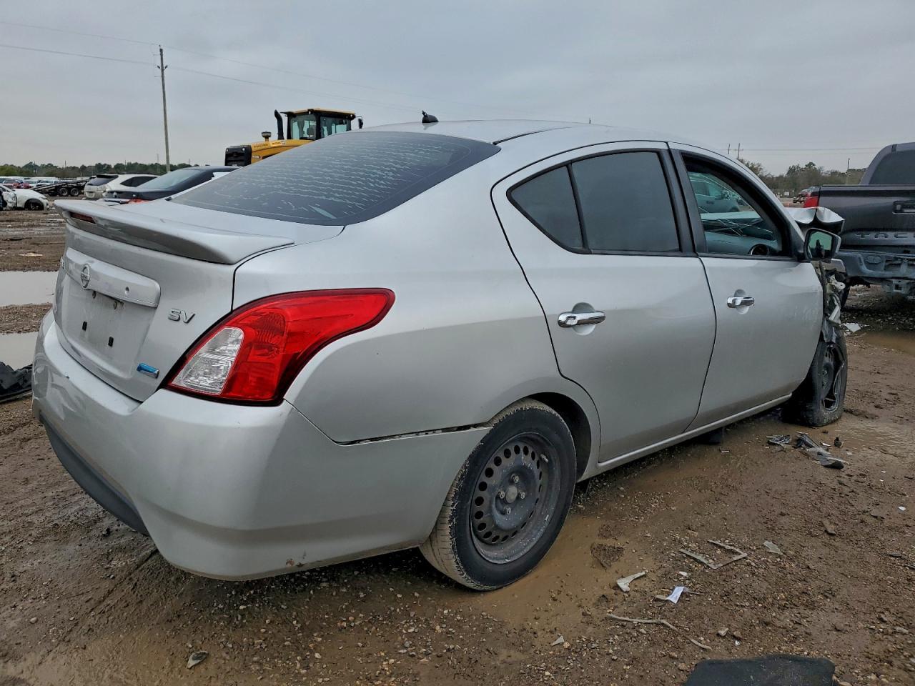 2016 Niss Versa 1.6 Sv - Фото 3