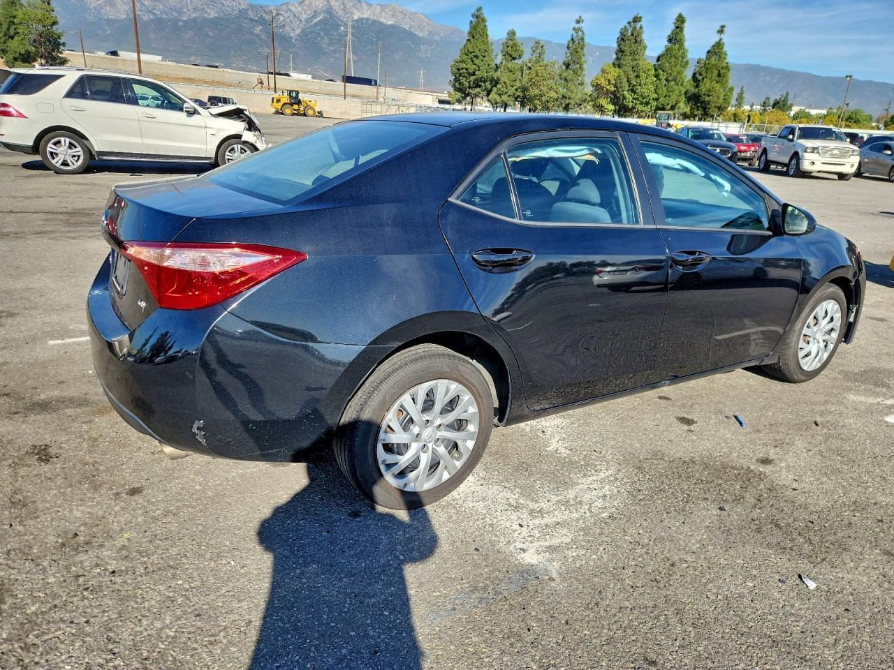 2019 Toyota Corolla L - Фото 3