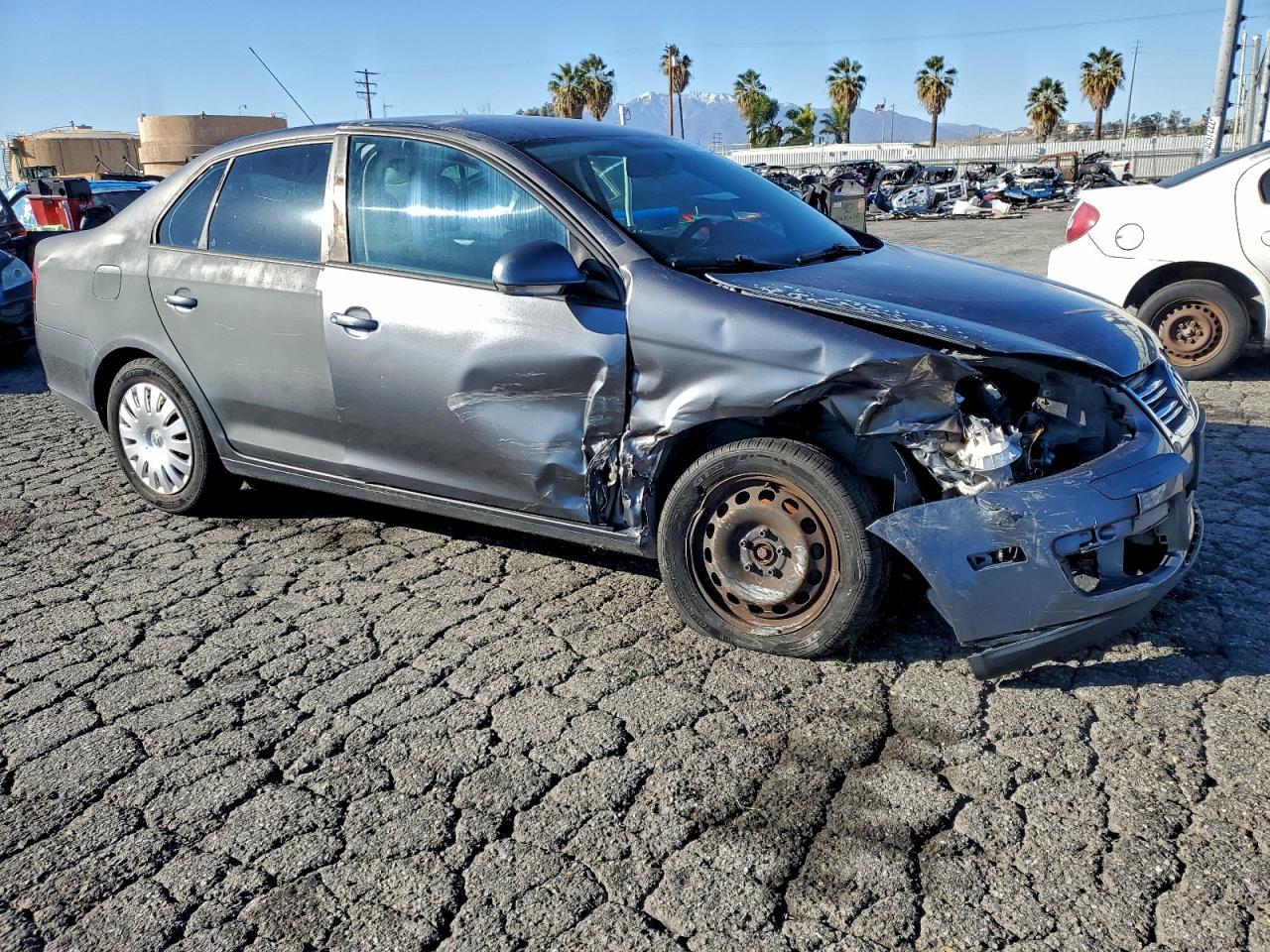 2009 Volkswagen Jetta S - Фото 4