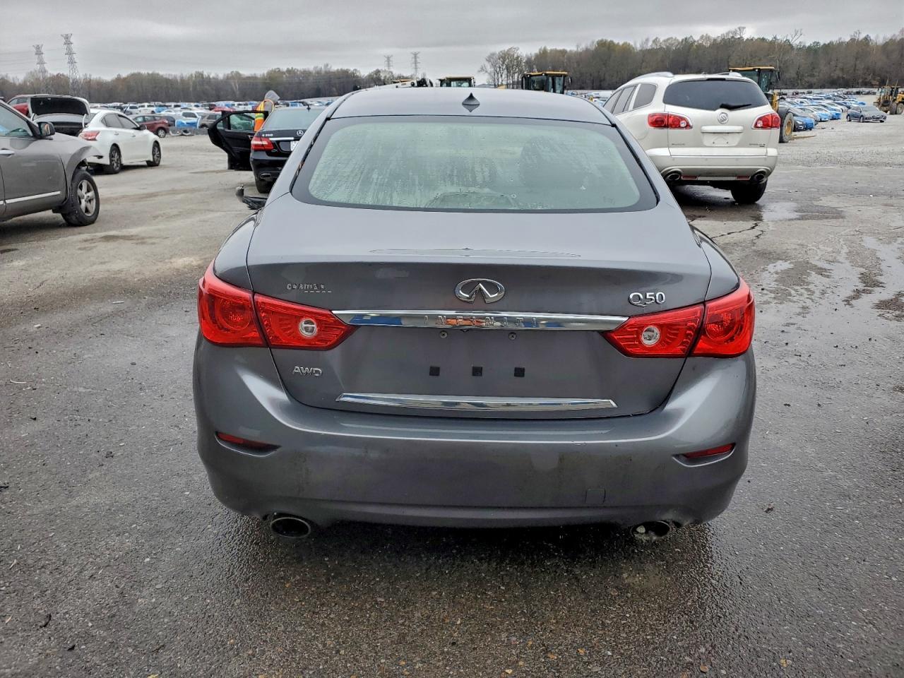 2017 Infiniti Q50 2.0T - Image 6