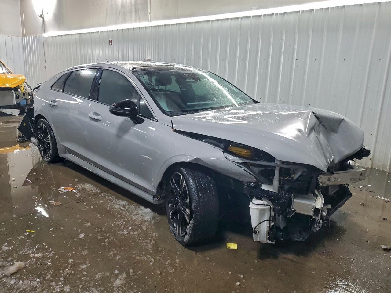 2023 Kia K5 Gt Line - Image 4