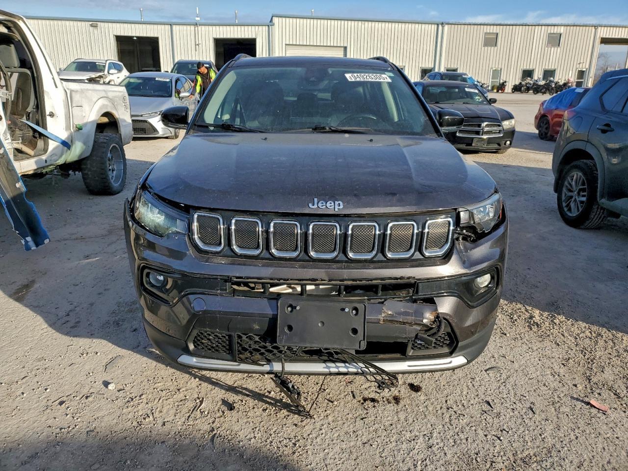 2022 Jeep Compass Limited - Image 5