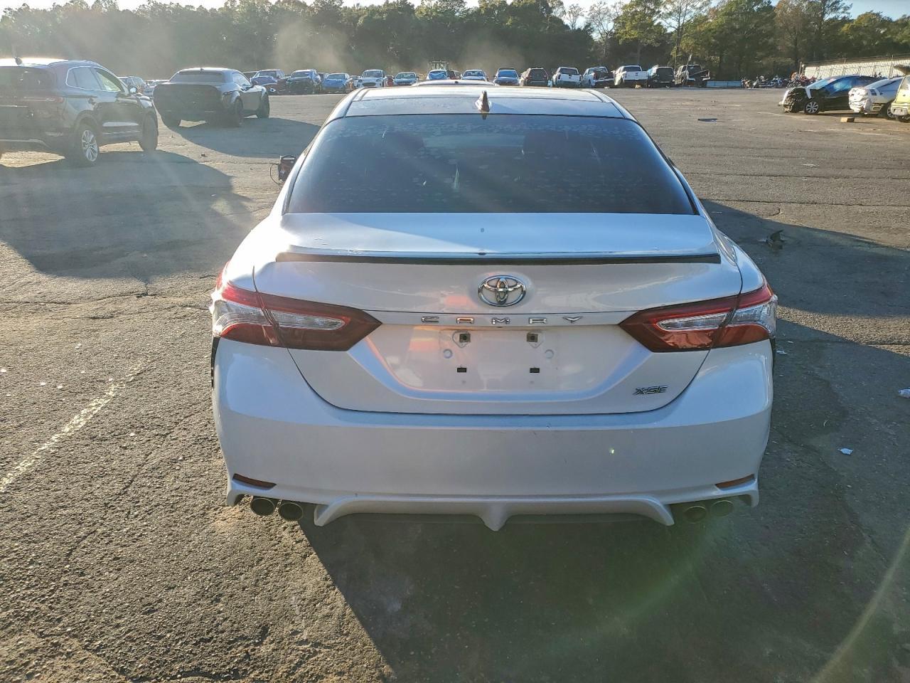 2020 Toyota Camry Xse - Фото 6