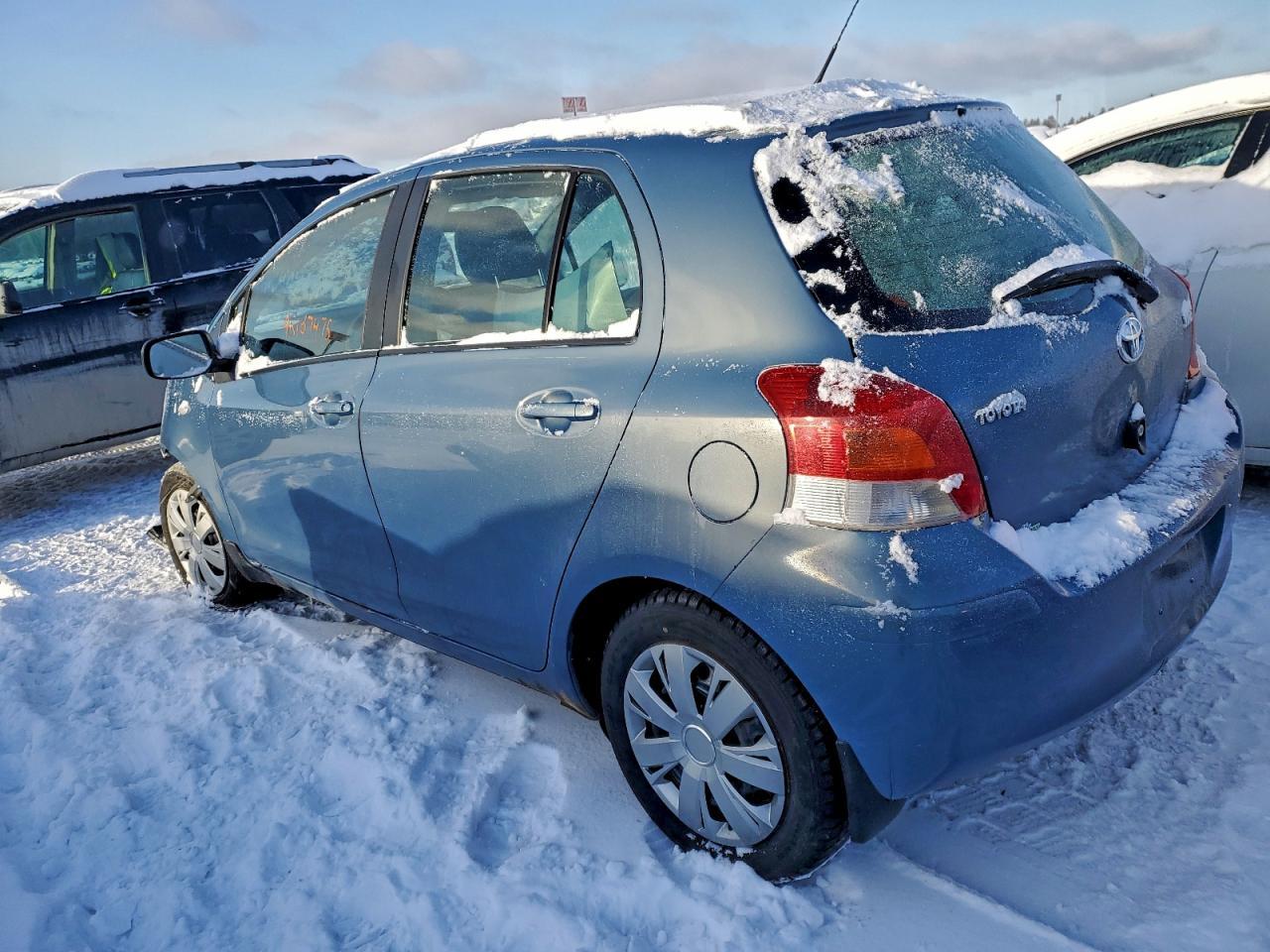 2010 Toyota Yaris - Фото 2