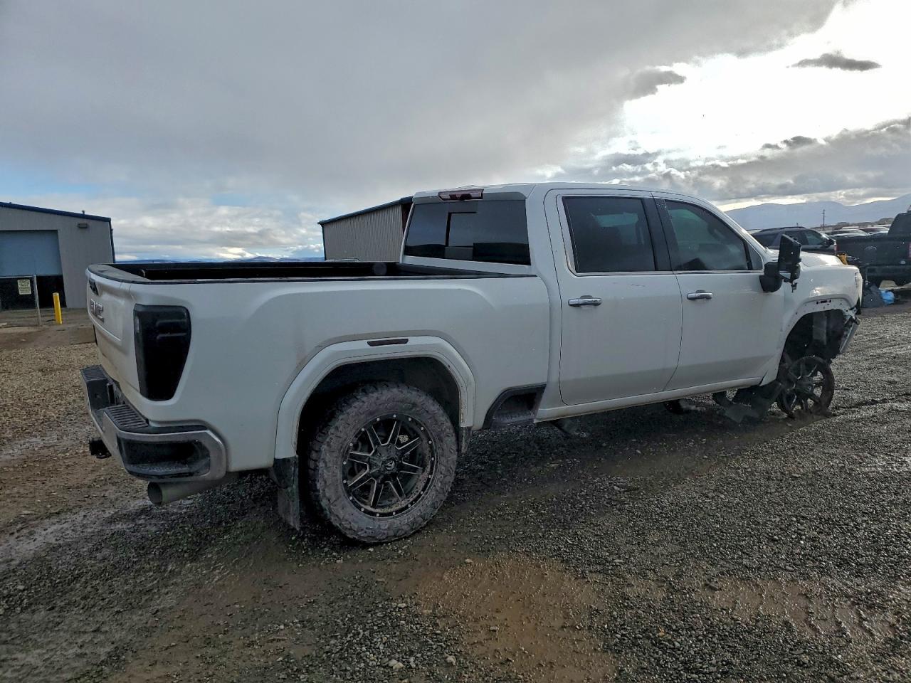 2025 GMC Sierra K2500 Slt - Image 3