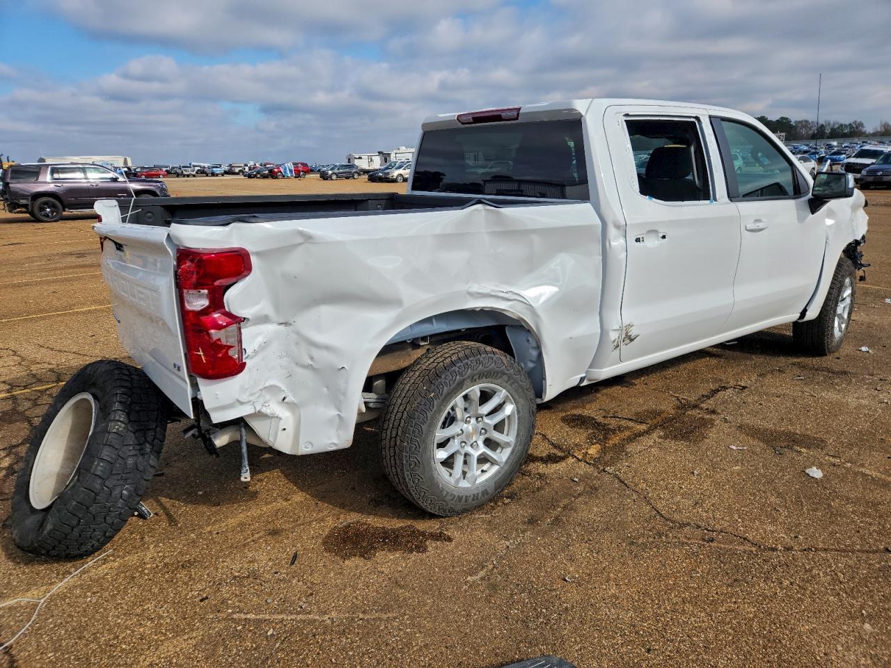 2025 Chevrolet Silverado K1500 Lt - Фото 3
