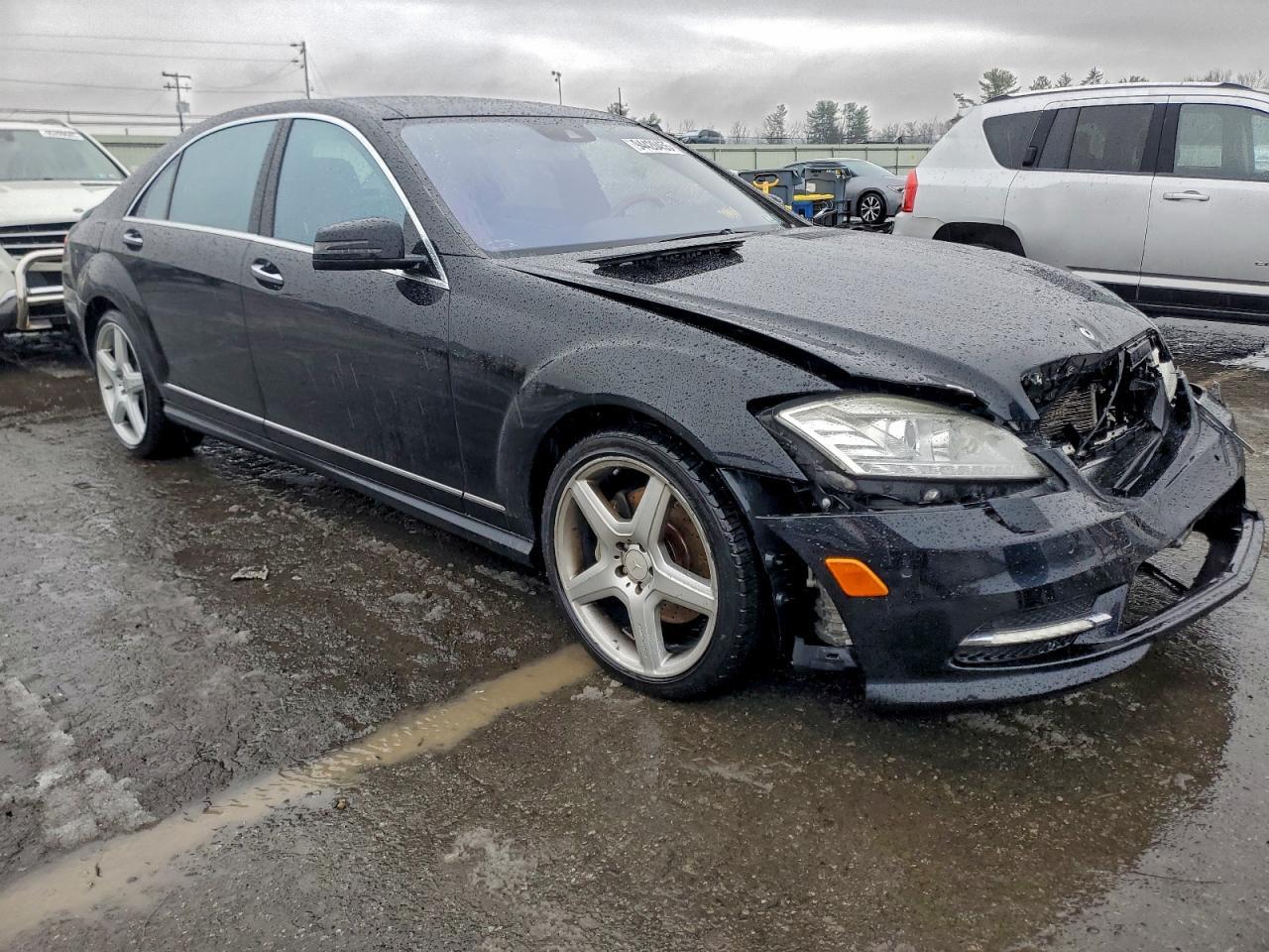 2010 Mercedes-Benz S 550 4Matic - Image 4