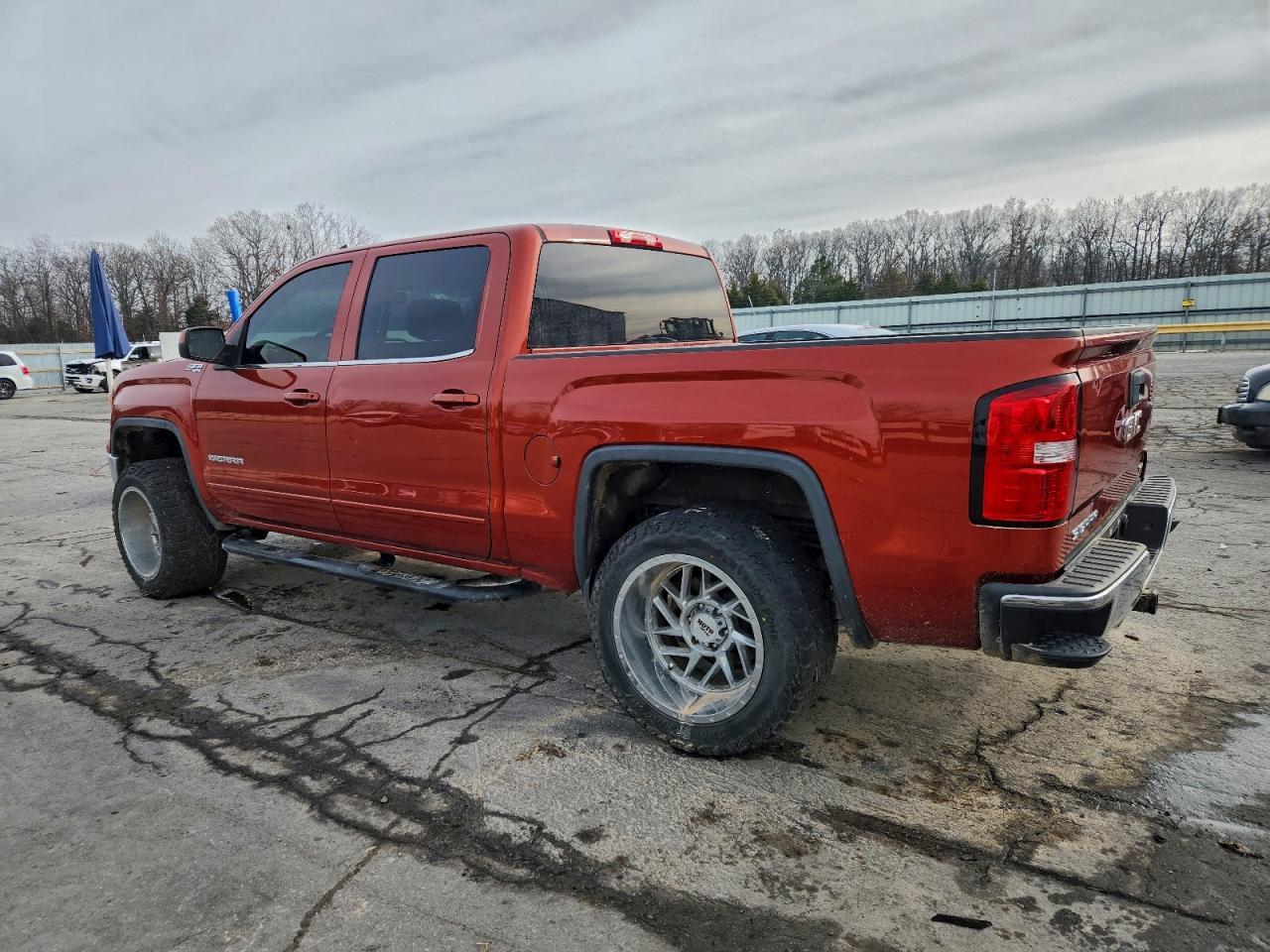 2015 GMC Sierra K1500 Sle - Image 2