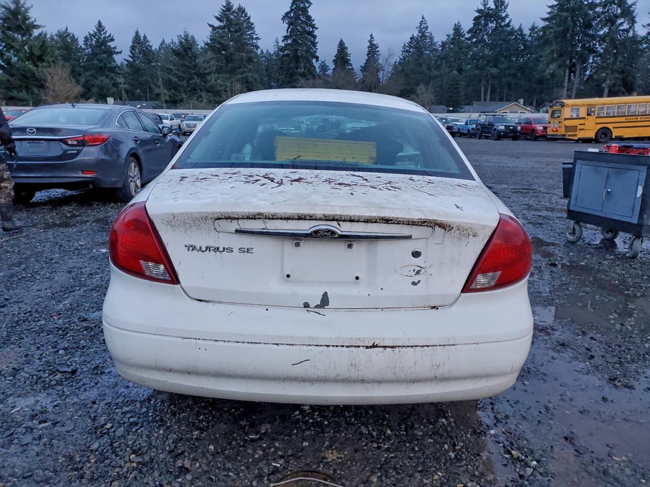 2002 Ford Taurus Se - Image 6